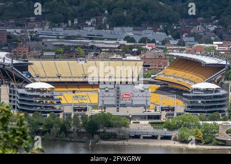 Pittsburgh, Pennsylvania, USA - 12. Mai 2021: Heinz Field ist ein Stadion, in dem Pittsburgh Steelers und die University of Pittsburgh Fußball spielen. Stockfoto