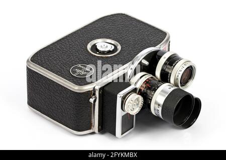 Eine klassische Schweizer Bolex Paillard D8L Double 8mm Cine Kamera aus dem Jahr 1958 mit drei Objektiven. Stockfoto