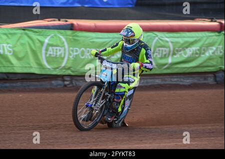 MANCHESTER, GROSSBRITANNIEN. 28. MAI Berwick Bullets Rider Mason Watson in Aktion ‘ während des Spiels der SGB National Development League zwischen Belle Vue Colts und Berwick Bullets im National Speedway Stadium, Manchester, am Freitag, 28. Mai 2021. (Kredit: Ian Charles, MI News) Kredit: MI News & Sport /Alamy Live News Stockfoto