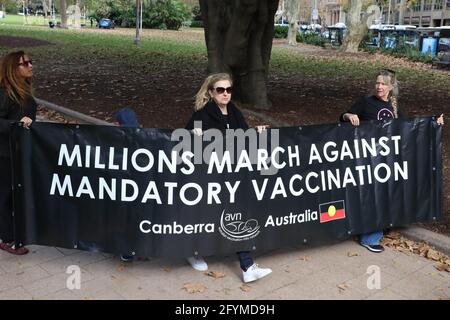 Sydney, Australien. Mai 2021. Tausende nehmen an dem ‘Millionen marschieren gegen obligatorische Impfungen’ Teil, um gegen die Covid-19 (Coronavirus)-Impfung zu protestieren. Redner sprachen im Hyde Park an das Publikum. Kredit: Richard Milnes/Alamy Live Nachrichten Stockfoto