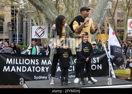 Sydney, Australien. Mai 2021. Tausende nehmen an dem ‘Millionen marschieren gegen obligatorische Impfungen’ Teil, um gegen die Covid-19 (Coronavirus)-Impfung zu protestieren. Redner sprachen im Hyde Park an das Publikum. Kredit: Richard Milnes/Alamy Live Nachrichten Stockfoto