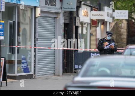 Brentwood Essex 29. Mai 2021 großer Polizeivorfall im Bloc 40 Nightclub schließt Brentwood High Street AM Standort FAND EIN doppelter Messer statt.Quelle: Ian Davidson/Alamy Live News Stockfoto