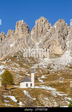 Wolkenstein in Gröden, Italien - 27. Oktober 2014: Die Dolomiten sind ein Gebirgsmassiv besonderer geologischer Formen in Südtirol im Nordosten Italiens. Bekannt Stockfoto