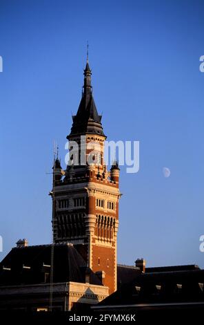 FRANKREICH. NORD (59) DUNKERQUE. RATHAUS BEFFROI IM JAHR 2005 (WIE 23 ANDERE BEFFROIS VON NORDFRANKREICH) UNESCO-WELTKULTURERBE Stockfoto