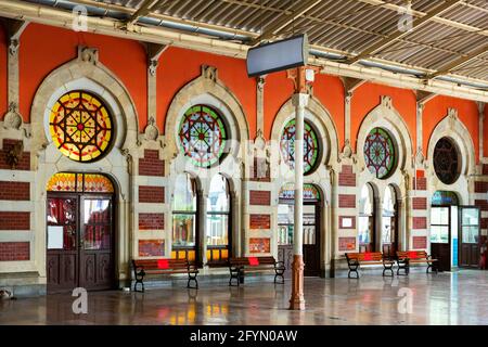 Sirkeci Hauptbahnhof in Istanbul, im historischen Zentrum des europäischen Teils der Stadt. Stockfoto