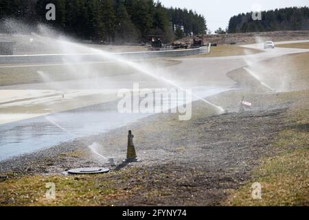 Auto auf einem Skidpan. Stockfoto