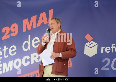 In Paris versammelte das Demokratiefestival mehrere hundert Menschen, die kamen, um sich die Reden des „Pro-frexit“ anzuhören, um aus der EU zu kommen Stockfoto