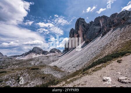 Panoramablick auf die Sextener Dolomiten in Italien. Drei Gipfel von Lavaredo. Stockfoto