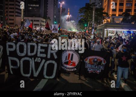 29. Mai 2021, Brasilien, São Paulo: Demonstranten gehen auf die Straße gegen die Regierung Bolsonaro. Foto: André Lucas/dpa Stockfoto