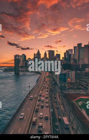 Die Brooklyn Bridge bei Sonnenuntergang, New USA Stockfoto
