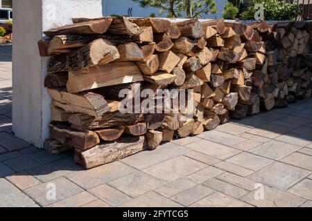 Feuer Holzlager für den Winter oder Holzofen Stockfoto