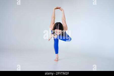 Eka pada rajakapotasana einbeinige Königstaube Pose. Stockfoto