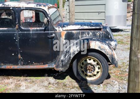 Oldtimer Morris 8 in Otira, nahe Arthurs Pass, Canterbury, South Island, Neuseeland Stockfoto