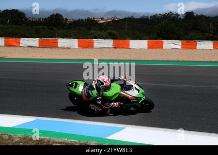 Estoril, Portugal. Mai 2021. Der Brite Jonathan Rea vom Kawasaki Racing Team WorldSBK tritt am 30. Mai 2021 beim Superpole-Rennen der FIM Superbike-Weltmeisterschaft Estoril auf dem Circuito Estoril in Cascais, Portugal, an. Quelle: Pedro Fiuza/ZUMA Wire/Alamy Live News Stockfoto