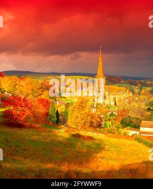 Großbritannien, England, Derbyshire, Bakewell, Kirche, Herbst, Stockfoto