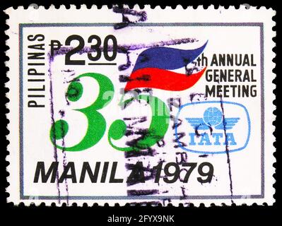 MOSKAU, RUSSLAND - 27. SEPTEMBER 2019: Auf den Philippinen gedruckte Briefmarke zeigt das Emblem des Verkehrsverbands, den Internationalen Luftverkehrsverband, Stockfoto
