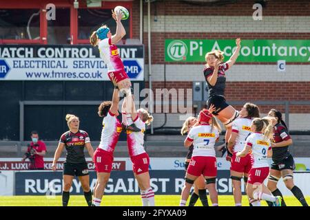 Gloucester, Großbritannien. Mai 2021. Harlekine beim Allianz Premier 15-Finale zwischen Saracens Women und Harlekins Women im Kingsholm Stadium in Gloucester, England. Kredit: SPP Sport Pressefoto. /Alamy Live News Stockfoto