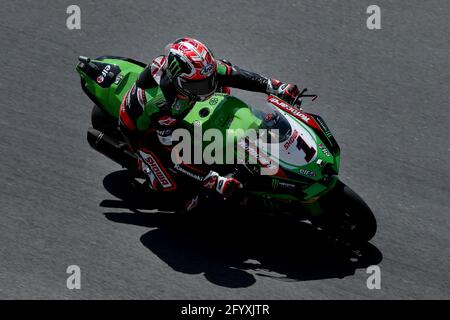 Estoril, Portugal. Mai 2021. Der Brite Jonathan Rea vom Kawasaki Racing Team WorldSBK tritt am 30. Mai 2021 beim Rennen 2 der FIM Superbike World Championship Estoril Round auf dem Circuito Estoril in Cascais, Portugal, an. Quelle: Pedro Fiuza/ZUMA Wire/Alamy Live News Stockfoto