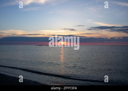 Sonnenaufgang am Schwarzen Meer Stockfoto