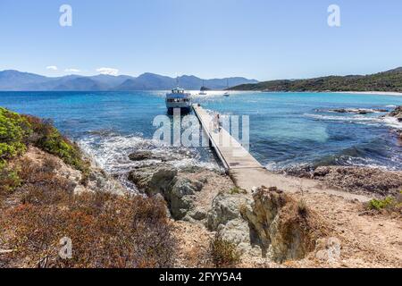 Lotu Beach, Haute-Corse und seine Pier. Korsika, Frankreich Stockfoto