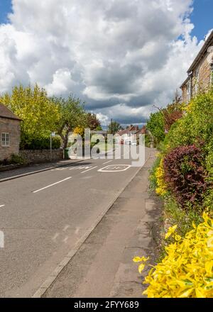 Allgemeine Straßenansicht in Cleeve Prior in der Nähe von Evesham in Worcestershire, England. Stockfoto