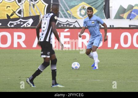 Fortaleza, Brasilien. Mai 2021. Action während des Fußballspiels der brasilianischen Liga (Campeonato Brasileiro Serie A) zwischen Ceara und Gremio in der Castelao Arena in Fortaleza, Brasilien. Kredit: SPP Sport Pressefoto. /Alamy Live News Stockfoto