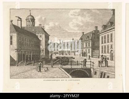 Stadtbild mit dem Stadshaderel Hof in Leeuwarden; dem Stadtholderele Hof in Leeuwarden. Stockfoto