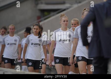 Köln, Deutschland. Mai 2021. Eintracht Frankfurt beim DFB-Pokal nach dem DFB-Frauen-Cup-Finale zwischen Eintracht Frankfurt und VfL Wolfsburg im RheinEnergieStadion in Köln. Kredit: SPP Sport Pressefoto. /Alamy Live News Stockfoto