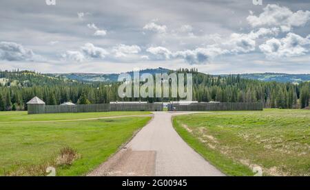 Fernansicht der nationalen historischen Stätte Fort Walsh in den Cypress Hills in der Nähe von Maple Creek, Saskatchewan, Kanada Stockfoto