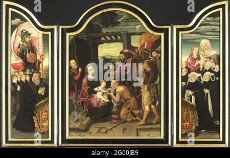 Triptychon mit der Anbetung der Könige. Trilogie. Auf der mittleren Tafel die Anbetung der Könige. Ein König kniet und küsst die Hand des Christkindes, er hat seine Krone und sein Zepter auf den Boden gelegt. Auf der rechten Seite die anderen Könige mit ihren Gaben und Wirkung. Auf der linken Seite der kniete männliche Spender mit sechs Söhnen und der Heilige Joris mit einem Banner. Auf dem Schreibtisch das Wappen der Familie Rooy. Auf der rechten Seitenwand die kniete weibliche Spenderin mit fünf Töchtern und die heilige Anna-in drei. Hier das Wappen der Familie Francken (oder Vrancken). Stockfoto