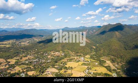 Luftaufnahme des Pai Distrikts Mae Hong Son Thailand. Pai ist eine kleine Stadt im Norden Thailands, in der Provinz Mae Hong Son, nahe der Grenze zu Myanmar Stockfoto