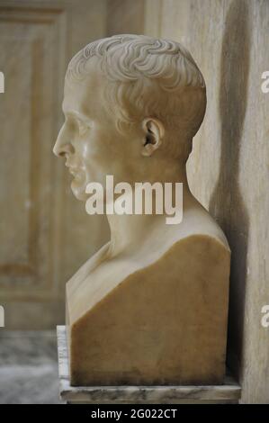 FRANKREICH. CORSE DU SUD (2A) AJACIO. BÜSTE VON NAPOLEON BONAPARTE. "ORT DER ERINNERUNG" DER KAISERLICHEN FAMILIE, DAS NAPOLEONISCHE MUSEUM DES RATHAUSES BEHERBERGT Stockfoto