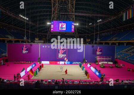 Pesaro, Italien. Mai 2021. Japanische Flagge bei der Eröffnungszeremonie während der FIG Rhythmic Gymnastics World Cup 2021 in der Vitrifrigo Arena in Pesaro, Italien, 29. Mai 2021. Kredit: Enrico Calderoni/AFLO SPORT/Alamy Live Nachrichten Stockfoto