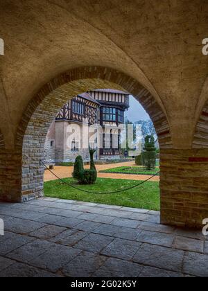 Potsdam, Brandenburg, Deutschland - Mär 2019: Schloss Cecilienhof - Schloss Cecilienhof - historischer Ort der Potsdamer Konferenz von 1945- im Schloss Stockfoto