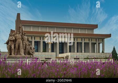 Mausoleum von Mao Zedong auf dem Platz des Himmlischen Friedens, Peking, China Stockfoto