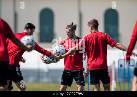 Hensol, Wales, Großbritannien. Mai 2021. Gareth Bale beim Training der walisischen Fußballnationalmannschaft im Vale Resort vor einem Freundschaftsspiel vor der EM 2020 gegen Frankreich. Kredit: Mark Hawkins/Alamy Live Nachrichten Stockfoto