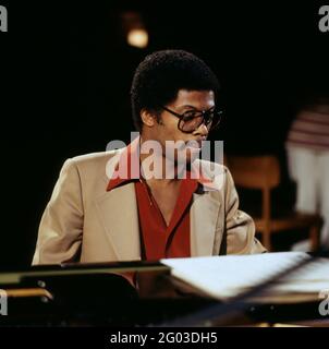 Herbie Hancock, amerikanischer Jazz-Pianist, Jazz Fest Berlin, Herbie Hancock Klavier solo, Philharmonie, 1977. Herbie Hancock, amerikanische Jazzpianistin, Jazz Fest Berlin, Herbie Hancock Klavier solo, Philharmonie, 1977. Stockfoto