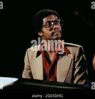 Herbie Hancock, amerikanischer Jazz-Pianist, Jazz Fest Berlin, Herbie Hancock Klavier solo, Philharmonie, 1977. Herbie Hancock, amerikanische Jazzpianistin, Jazz Fest Berlin, Herbie Hancock Klavier solo, Philharmonie, 1977. Stockfoto