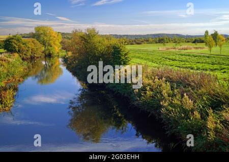 UK, Doncaster, Adwick upon Dearne, River Dearne Blick nach Osten von der Adwick Bridge Stockfoto