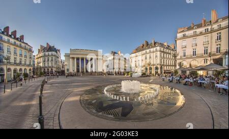 FRANKREICH - LOIRE ATLANTIQUE (44) - NANTES - ALTSTADT : OPER UND PLATZ GRASLIN. Stockfoto