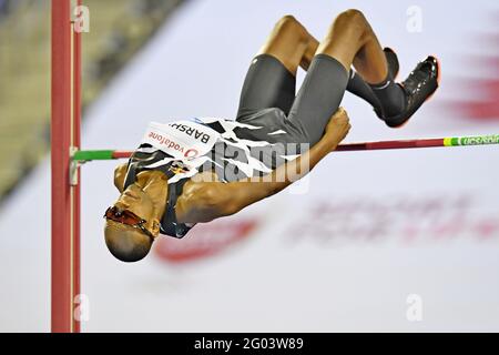 Mutaz Essa Barshim (QAT) platziert sich im Hochsprung auf Platz zwei Bei 7-6 1/2 (2,30 m) während des World Athletics Doha Diamond Ligatreffen in Suhaim bin Hamad Stockfoto
