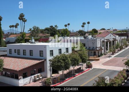 SAN JUAN CAPISTRANO, KALIFORNIEN - 27. MAI 2021: Unternehmen auf der Verdugo Street im historischen Stadtbezirk. Stockfoto