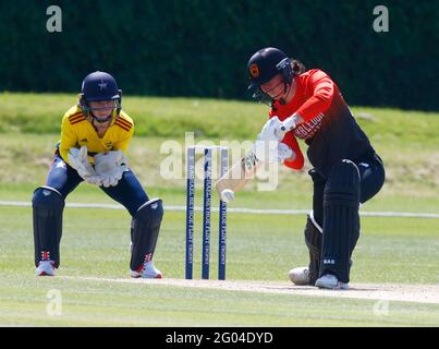 Beckenham, Großbritannien. Mai 2021. BECKENHAM, Großbritannien, MAI 31: Southern Vipers Georgia Elwiss während der Rachael Heyhoe Flint Trophy ein-Tages-Frauenspiel zwischen South East Stars und Southern Vipers am 31. Mai 2021 auf dem Kent County Ground, Beckenham, Quelle: Action Foto Sport/Alamy Live News Stockfoto