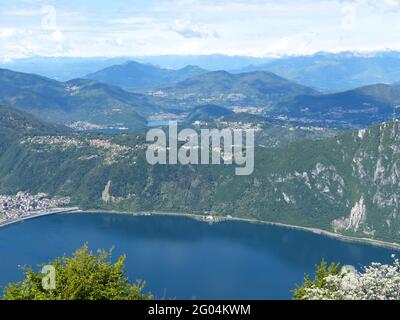 Herrliche Aussicht auf Seen und Bäche in den Dolomiten in den Alpen, Italien Stockfoto