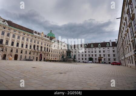 Staatssekretär Michael R. Pompeo trifft sich am 14. August 2020 in der Wiener Hofburg mit dem österreichischen Präsidenten Alexander Van der Bellen Stockfoto