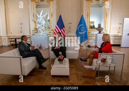 Staatssekretär Michael R. Pompeo trifft sich am 14. August 2020 mit dem Generaldirektor der IAEA, Rafael Mariano Grossi, in Wien, Österreich Stockfoto