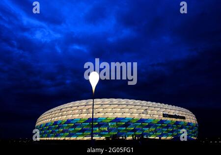 Aktenfoto vom 18-05-2012 von EINER Gesamtansicht der Allianz Arena in München. Ausgabedatum: Dienstag, 1. Juni 2021. Stockfoto