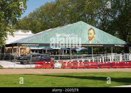 Das bald eröffnete Van Gogh Alive immersive, multisensorische Erlebnis in Kensington Gardens, Kensington, London, W8, England, GROSSBRITANNIEN Stockfoto