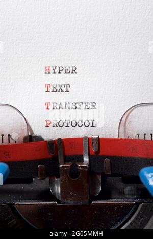 Mit einer Schreibmaschine geschriebener Satz für das Hyper-Text-Übertragungsprotokoll. Stockfoto