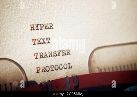 Mit einer Schreibmaschine geschriebener Satz für das Hyper-Text-Übertragungsprotokoll. Stockfoto